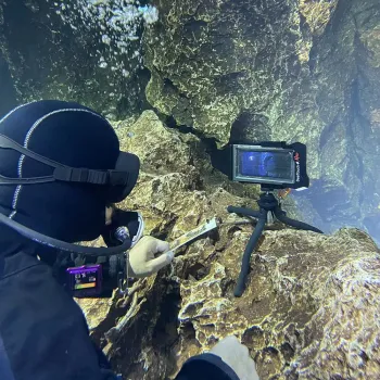 DIVEVOLK Underwater Flexible Tripod for SEATOUCH 4 MAX HOUSING